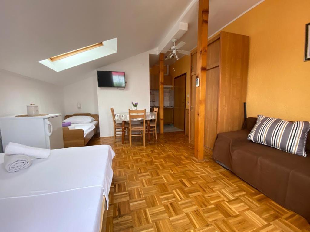 סבטי פטר Apartments Maricic מראה חיצוני תמונה