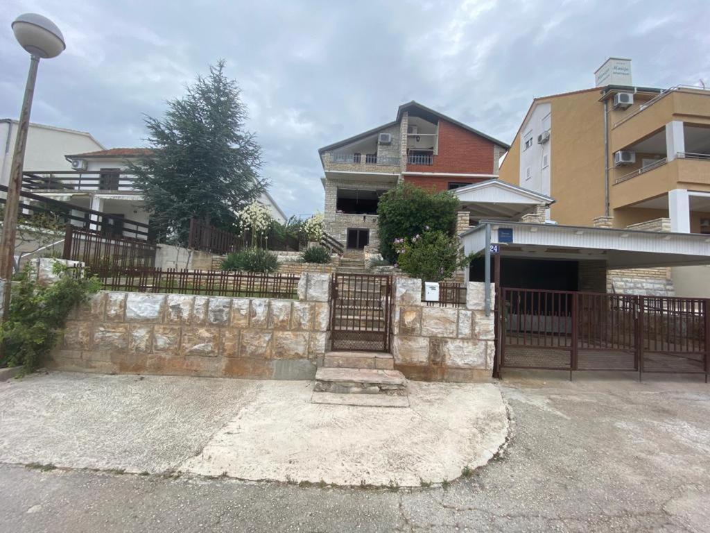 סבטי פטר Apartments Maricic מראה חיצוני תמונה
